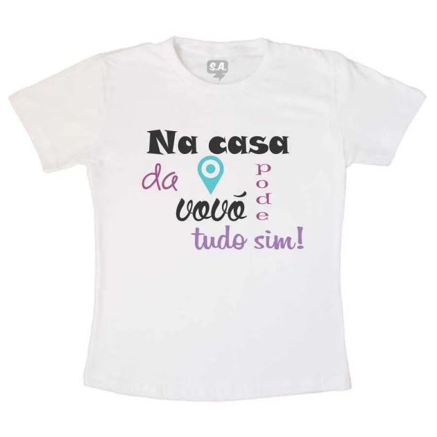 Camiseta Infantil Na Casa da Vovó Tudo Pode