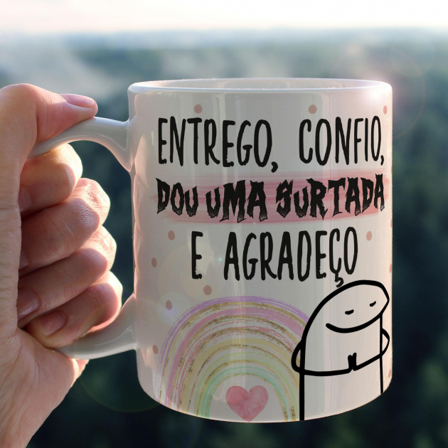 Caneca Flork Entrego, Confio, Dou Uma Surtada E Agradeço