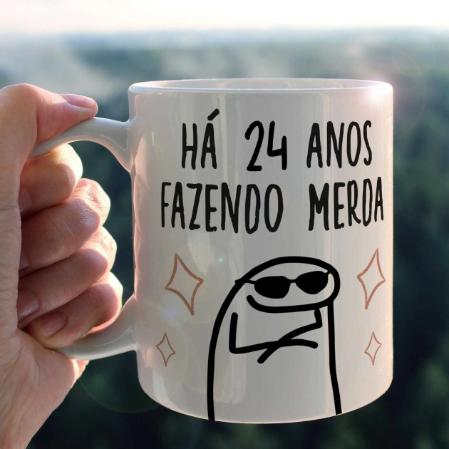 Caneca Flork Há 24 Anos Fazendo Merda