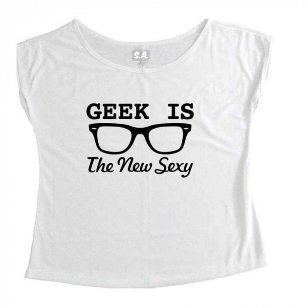 T-Shirt Feminina Geek is The New Sexy